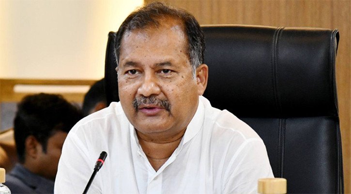 ধ্বংসস্তূপ সরিয়ে ‘প্ল্যান’ বাস্তবায়নে এগোচ্ছে সরকার: তথ্যমন্ত্রী