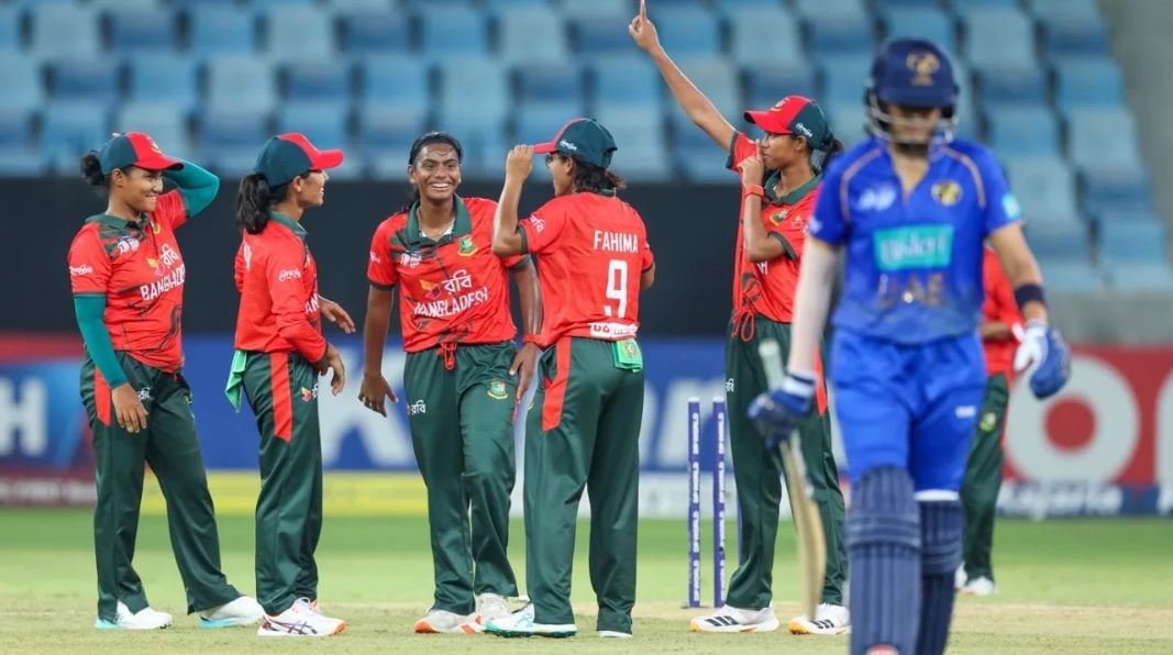 আরব আমিরাতকে হারিয়ে সেমিতে মেয়েরা