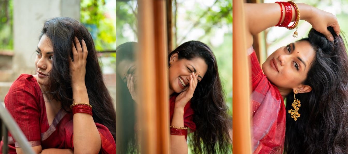 মিষ্টি হাসিতে ভক্তদের নজর কাড়লেন তিশা