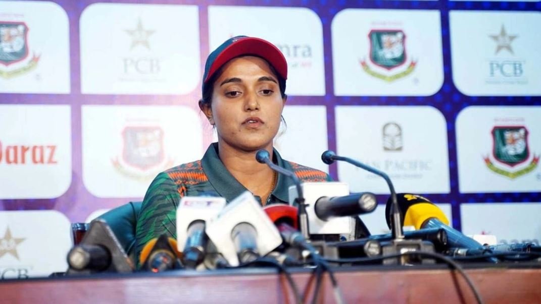 অধিনায়কত্ব থেকে সরে দাঁড়ালেন জ্যোতি