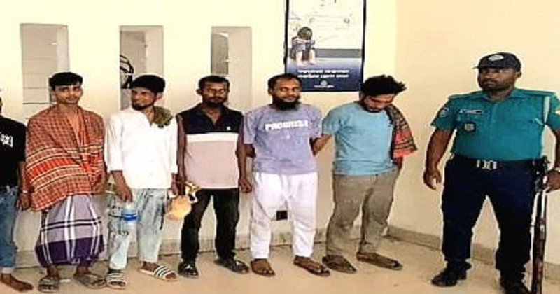 টঙ্গীতে পুলিশের ওপর হামলা করে আসামি ছিনতাই, গ্রেপ্তার ৫
