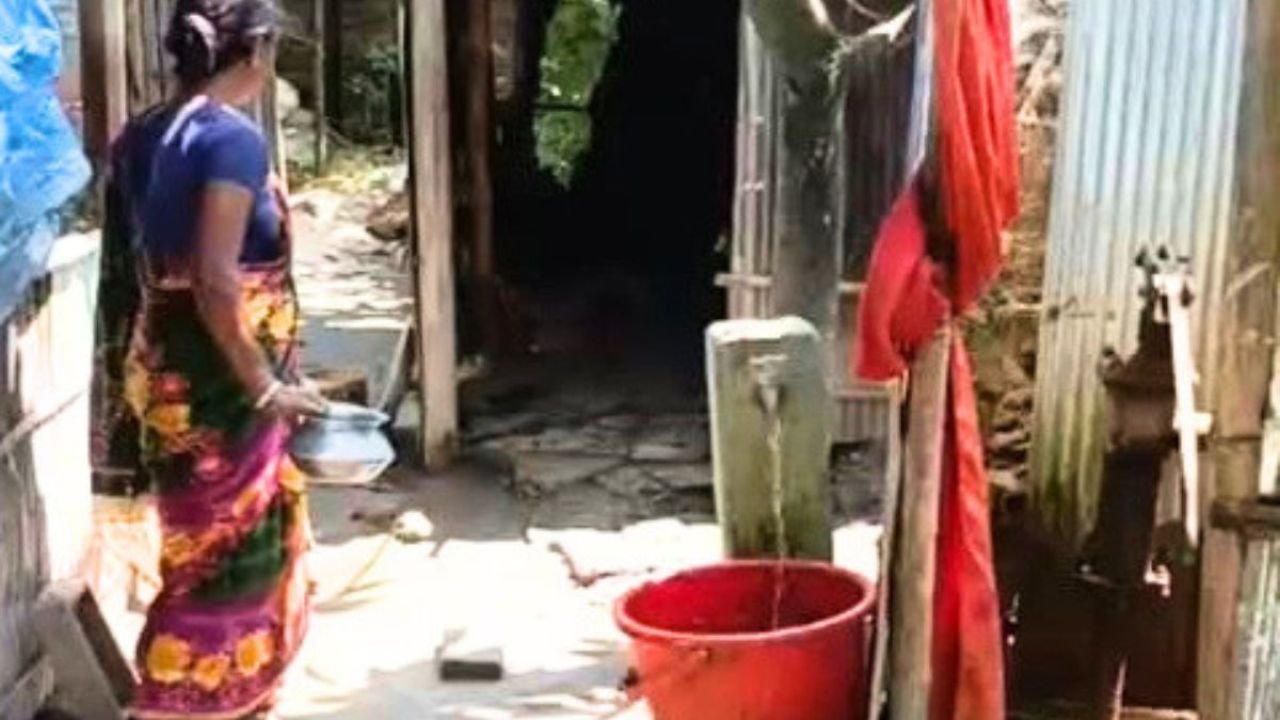 সুন্দরগঞ্জে পানি শোধনাগার ঠিকাদারের গাফিলতির কারণে বন্ধ