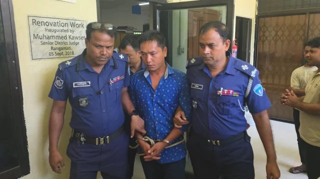 রাঙামাটিতে বাবাকে হত্যার পর রক্তপান করা ছেলের মৃত্যুদ-