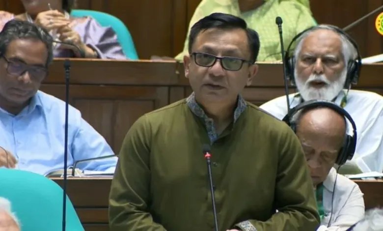 তিন বছরে ৪০০টির বেশি গার্মেন্টস কারখানা বন্ধ: বাণিজ্যমন্ত্রী