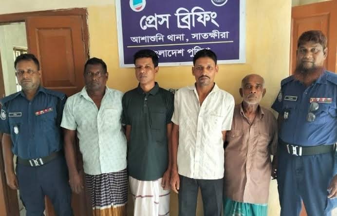 আশাশুনিতে পুলিশের অভিযানে গ্রেফতার ৪