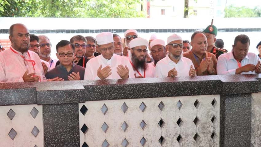 সিলেটে শাহজালাল ও শাহপরানের মাজার জিয়ারত রাষ্ট্রপতির
