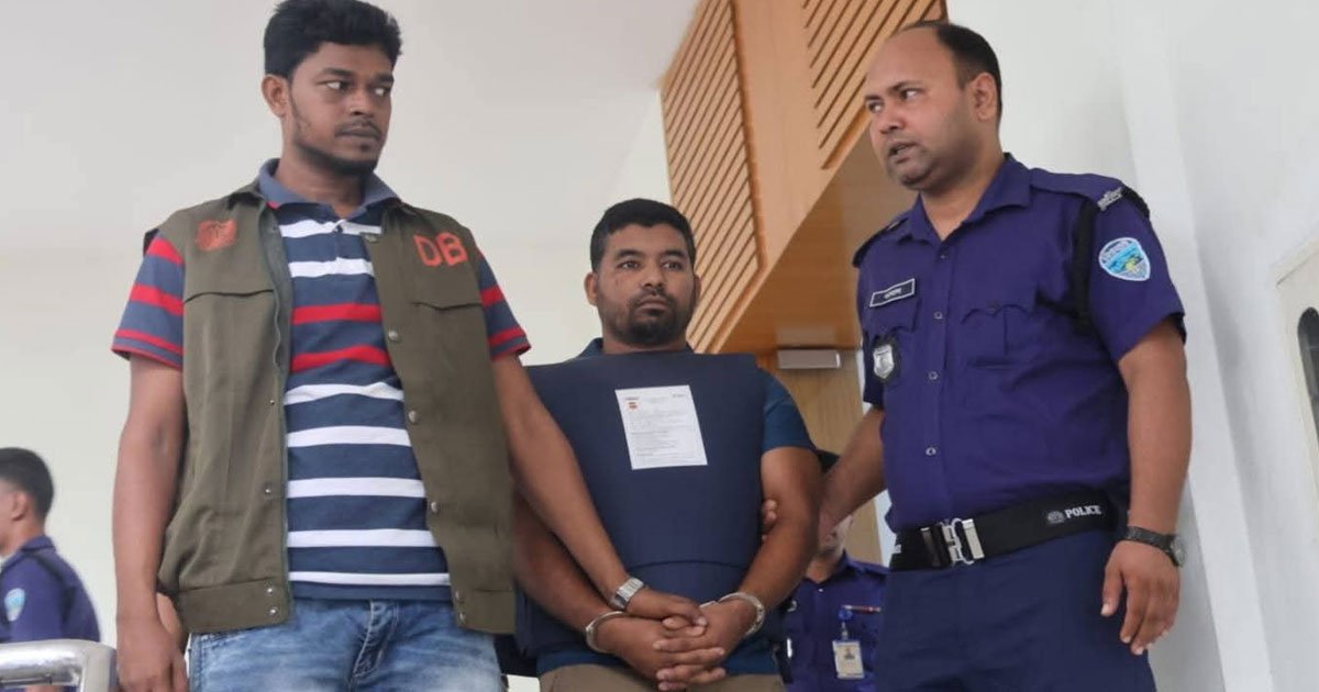 চট্টগ্রামে সন্ত্রাসীদের গুলিতে ১২ পুলিশ সদস্য আহত
